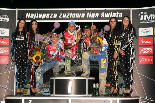 Niesamowity Łaguta (zdjęcia)