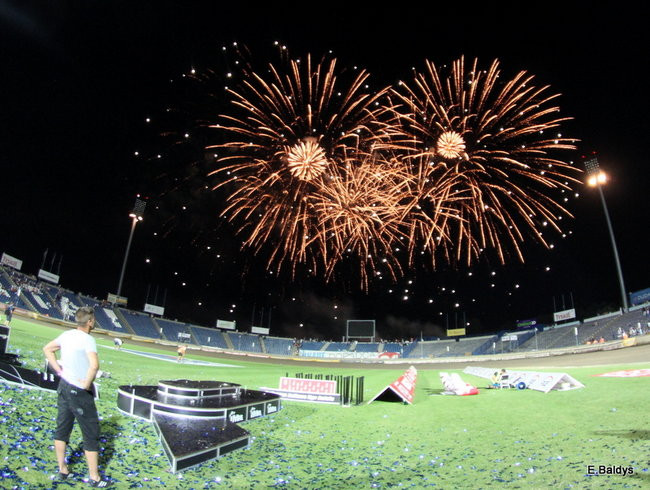 Niesamowity Łaguta (zdjęcia)