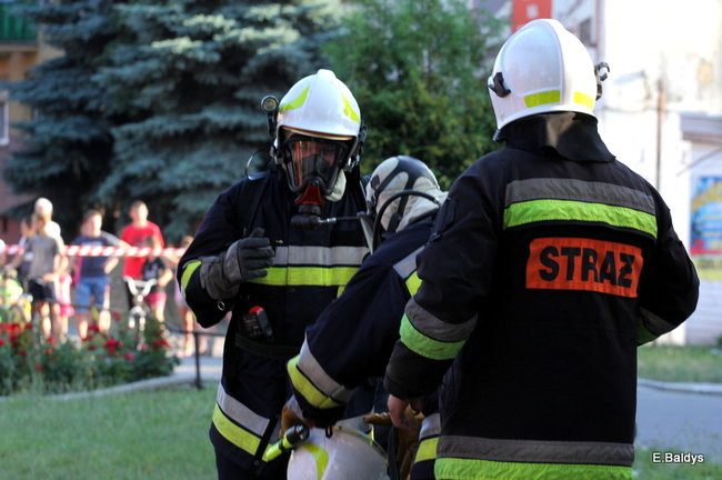 Pożar budynku przy ul. Dąbrowskiego (zdjęcia)