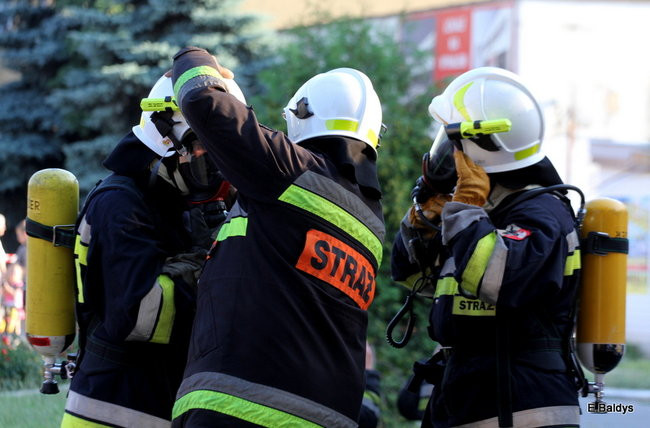 Pożar budynku przy ul. Dąbrowskiego (zdjęcia)