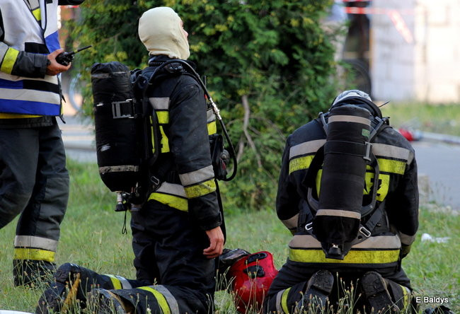 Pożar budynku przy ul. Dąbrowskiego (zdjęcia)