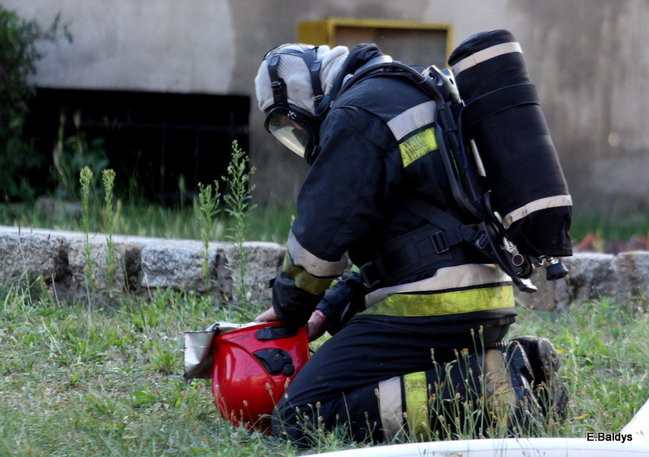 Pożar budynku przy ul. Dąbrowskiego (zdjęcia)