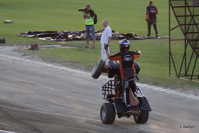 Fruwali nad Smokiem (zdjęcia)