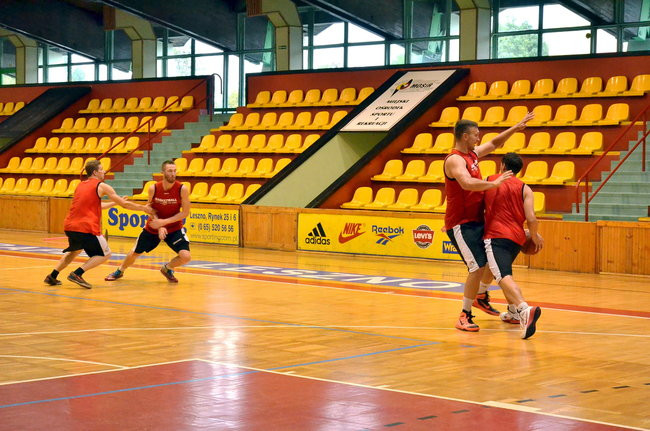 Koszykarze szykują się do walki (zdjęcia)