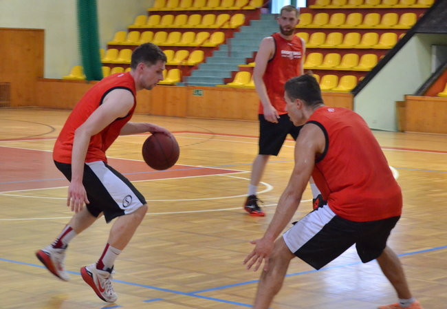 Koszykarze szykują się do walki (zdjęcia)