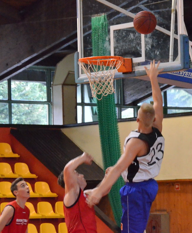 Koszykarze szykują się do walki (zdjęcia)