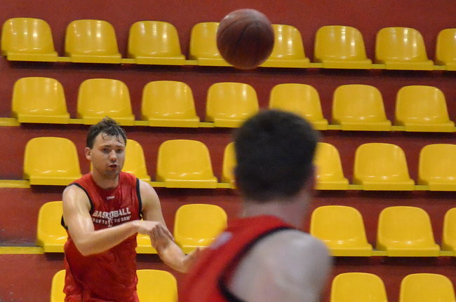 Koszykarze szykują się do walki (zdjęcia)