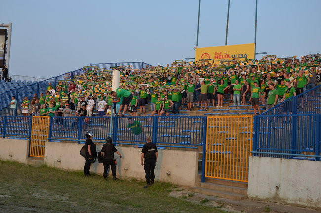 Kibice ponieśli Byki do triumfu (zdjęcia)