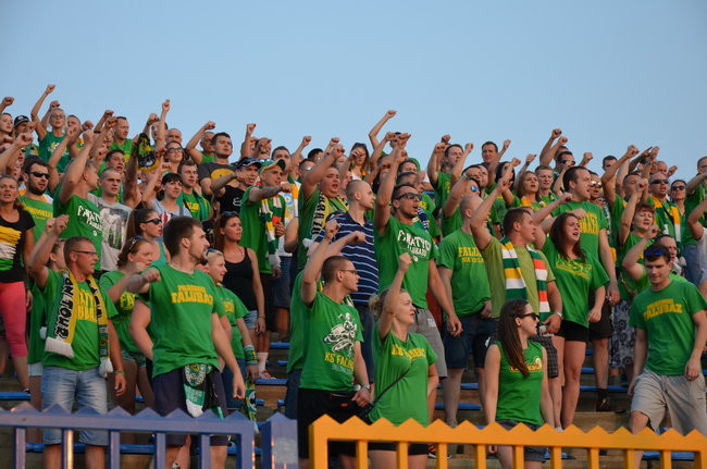 Kibice ponieśli Byki do triumfu (zdjęcia)