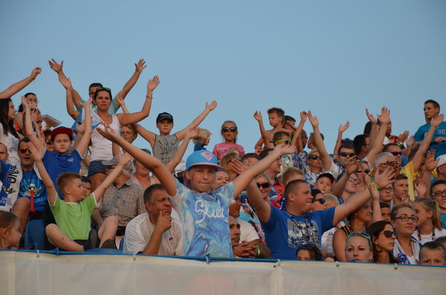Kibice ponieśli Byki do triumfu (zdjęcia)