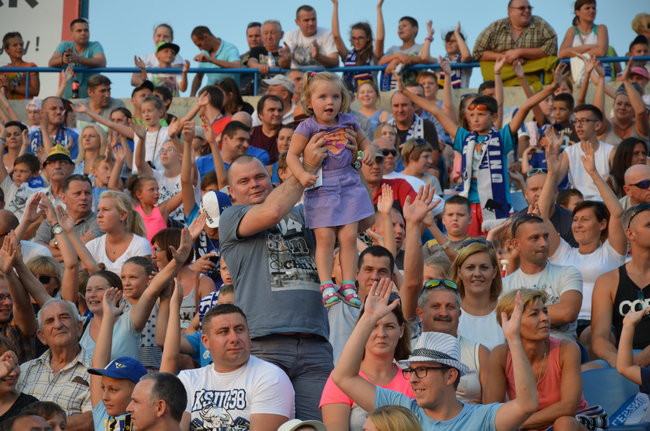 Kibice ponieśli Byki do triumfu (zdjęcia)