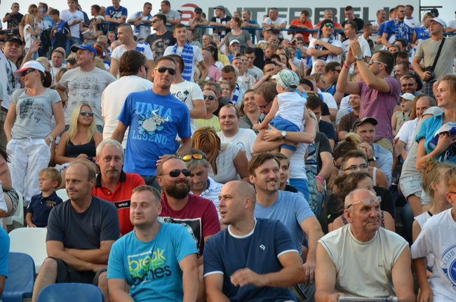 Kibice ponieśli Byki do triumfu (zdjęcia)