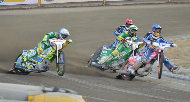 Kibice ponieśli Byki do triumfu (zdjęcia)