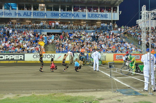 Kibice ponieśli Byki do triumfu (zdjęcia)