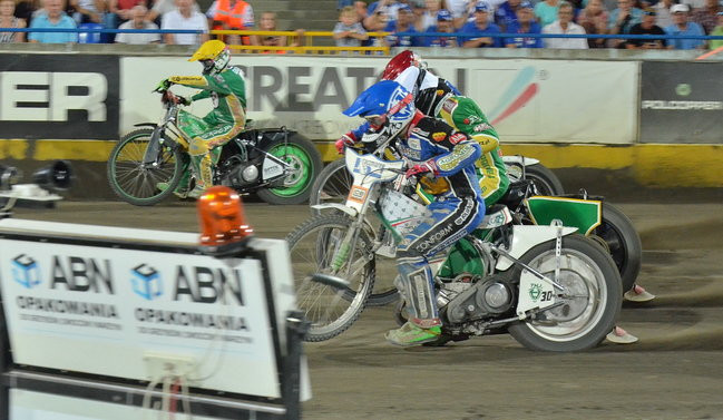 Kibice ponieśli Byki do triumfu (zdjęcia)