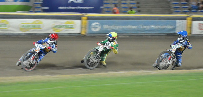 Kibice ponieśli Byki do triumfu (zdjęcia)