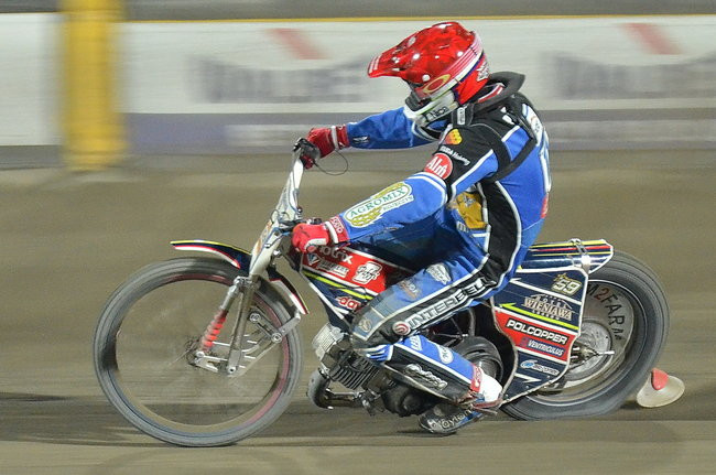 Kibice ponieśli Byki do triumfu (zdjęcia)