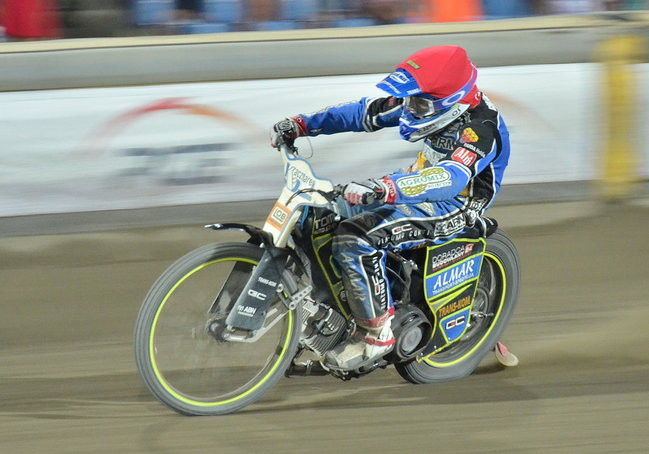 Kibice ponieśli Byki do triumfu (zdjęcia)