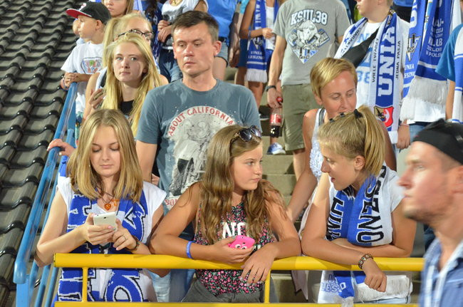 Kibice ponieśli Byki do triumfu (zdjęcia)