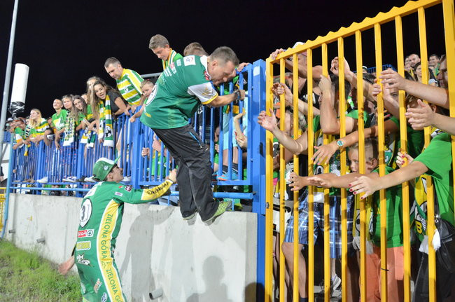 Kibice ponieśli Byki do triumfu (zdjęcia)