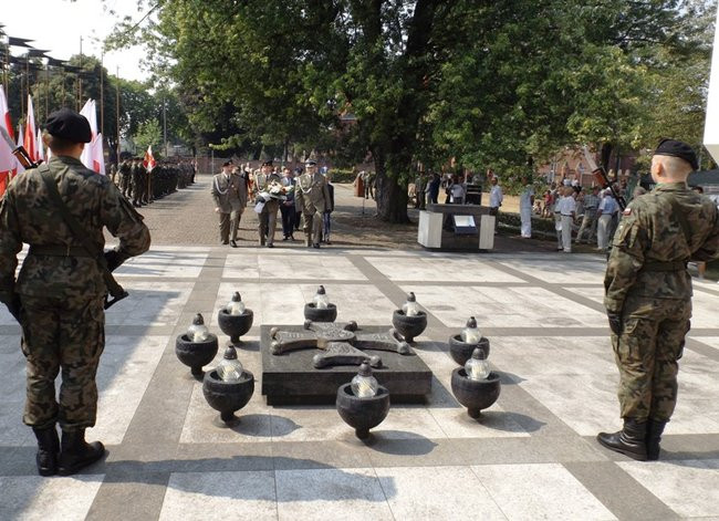 Święto Wojska Polskiego w Lesznie (zdjęcia)