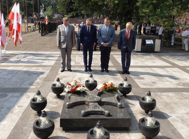 Święto Wojska Polskiego w Lesznie (zdjęcia)