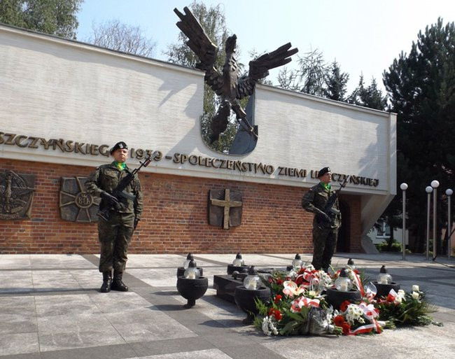 Święto Wojska Polskiego w Lesznie (zdjęcia)