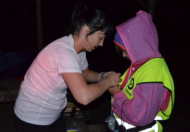 Nocny jubileusz Parkrunu Leszno (zdjęcia)