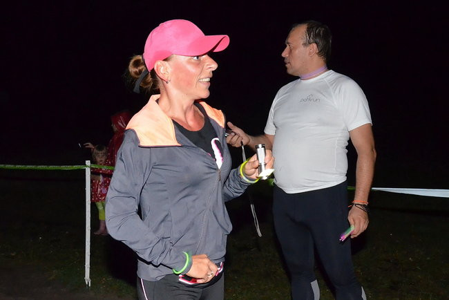 Nocny jubileusz Parkrunu Leszno (zdjęcia)