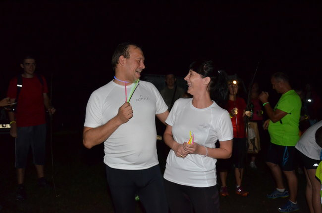 Nocny jubileusz Parkrunu Leszno (zdjęcia)