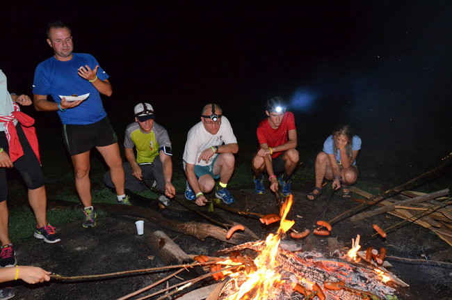 Nocny jubileusz Parkrunu Leszno (zdjęcia)