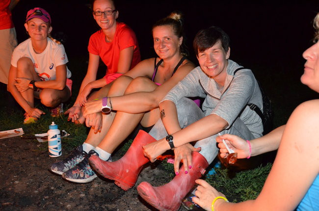 Nocny jubileusz Parkrunu Leszno (zdjęcia)