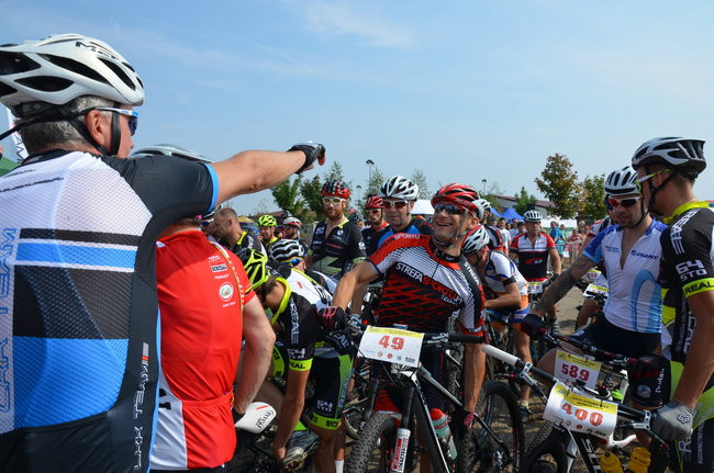 Policyjny Maraton w Przybyszewie (zdjęcia)