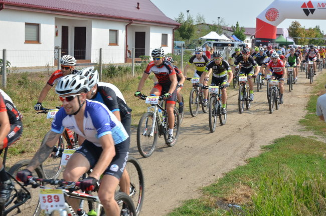 Policyjny Maraton w Przybyszewie (zdjęcia)