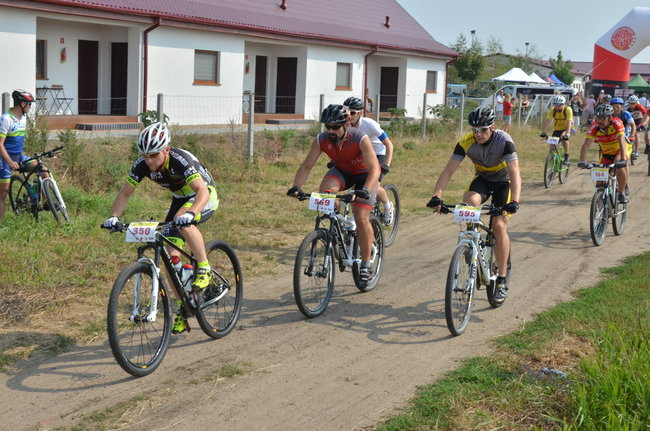 Policyjny Maraton w Przybyszewie (zdjęcia)