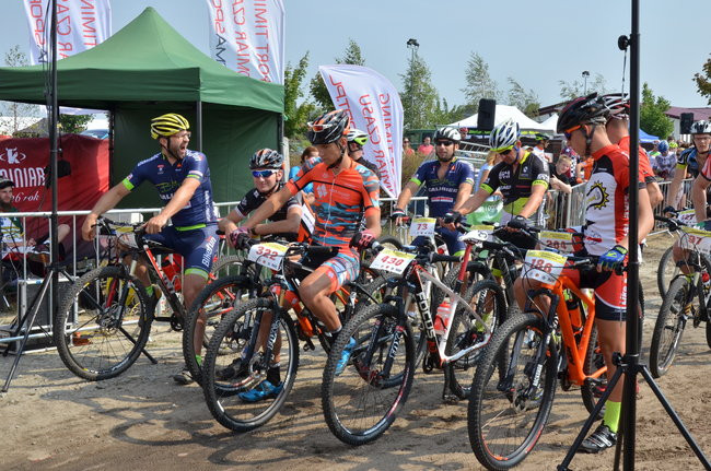 Policyjny Maraton w Przybyszewie (zdjęcia)