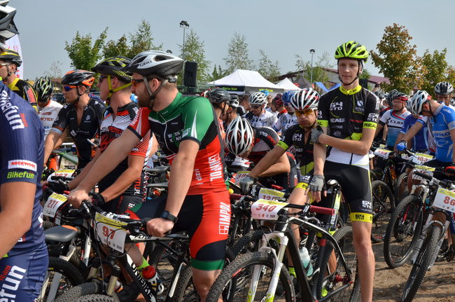 Policyjny Maraton w Przybyszewie (zdjęcia)