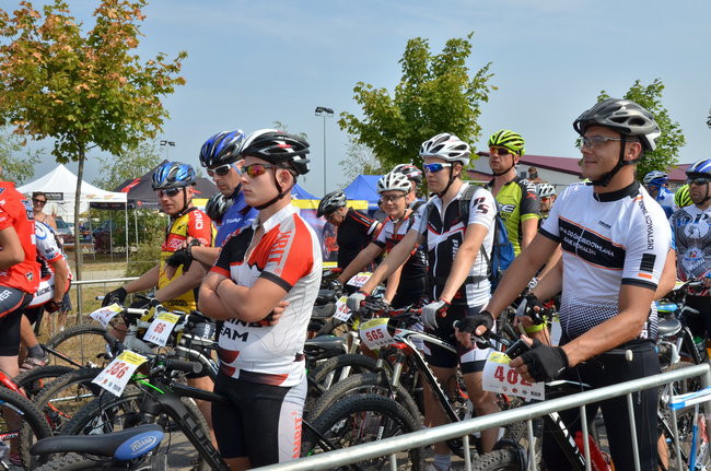 Policyjny Maraton w Przybyszewie (zdjęcia)