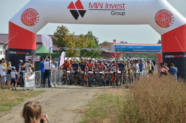 Policyjny Maraton w Przybyszewie (zdjęcia)