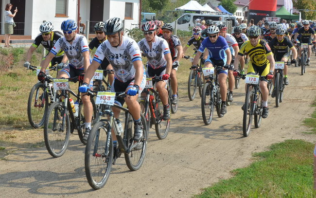 Policyjny Maraton w Przybyszewie (zdjęcia)