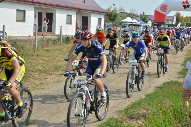 Policyjny Maraton w Przybyszewie (zdjęcia)