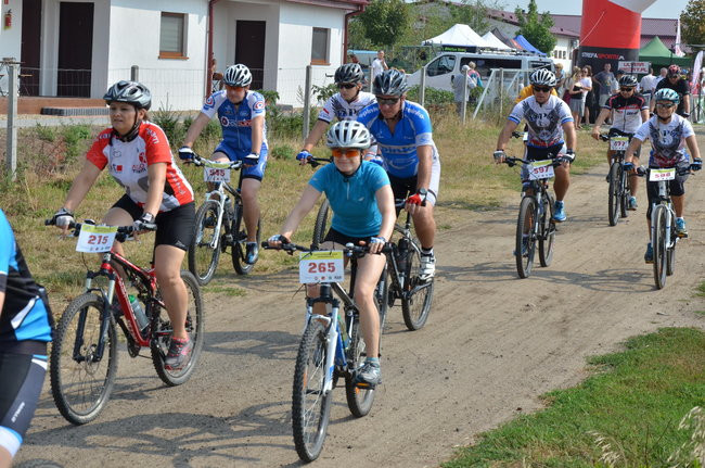 Policyjny Maraton w Przybyszewie (zdjęcia)