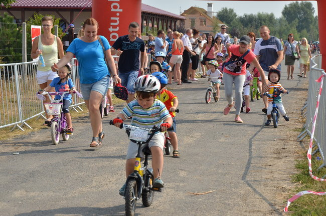 Policyjny Maraton w Przybyszewie (zdjęcia)