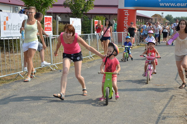 Policyjny Maraton w Przybyszewie (zdjęcia)