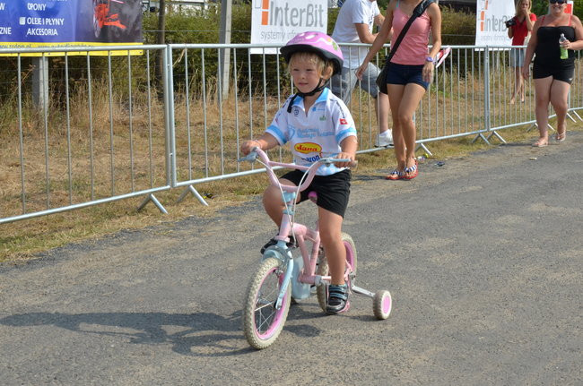 Policyjny Maraton w Przybyszewie (zdjęcia)