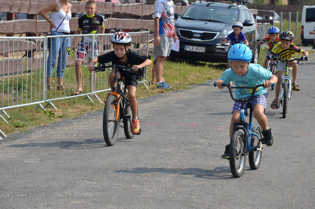 Policyjny Maraton w Przybyszewie (zdjęcia)