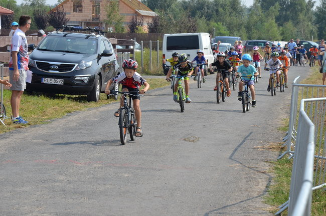 Policyjny Maraton w Przybyszewie (zdjęcia)