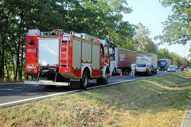 Zderzenie trzech aut koło Augustowa (zdjęcia)