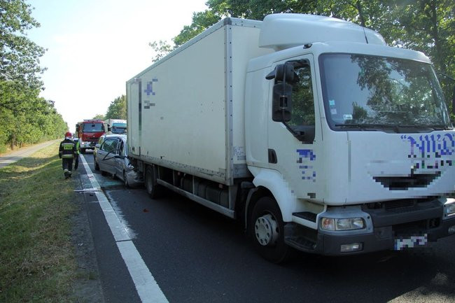 Zderzenie trzech aut koło Augustowa (zdjęcia)