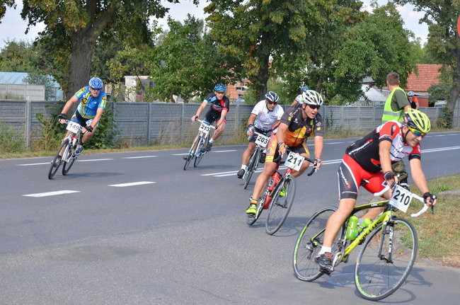 Pięciuset kolarzy na szlaku Don Kichota  (zdjęcia)